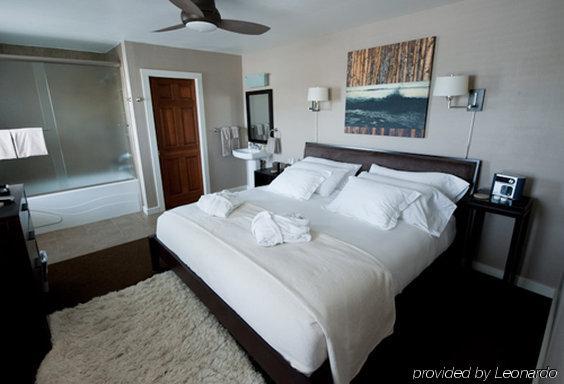 Bird Rock Hotel